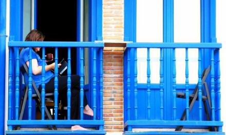 Azul